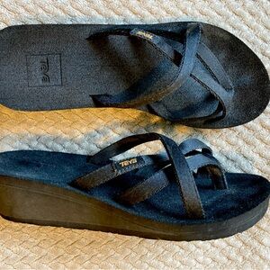 Teva Women's Black Strappy Sandals